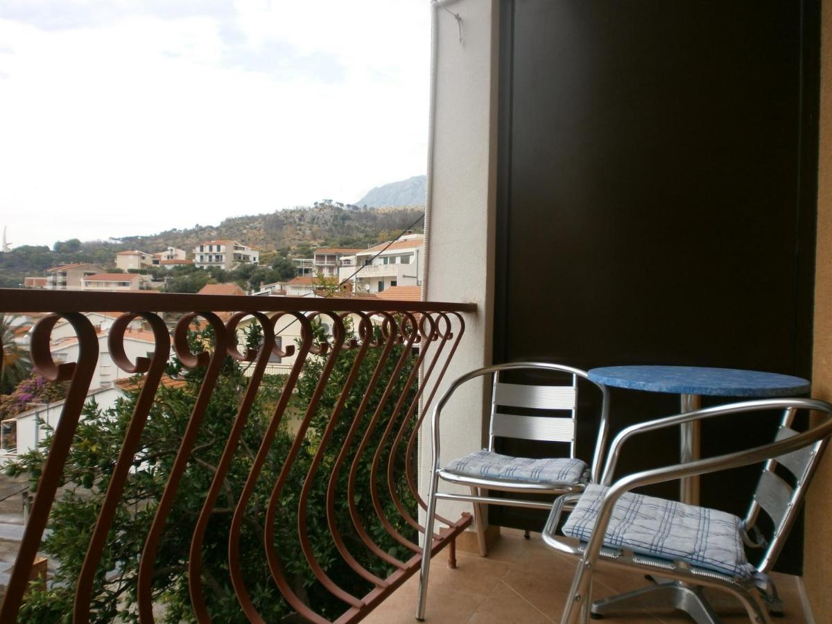Apartments By The Sea Podgora, Makarska - 12326 Exterior foto